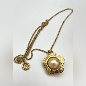 Givenchy Vintage Gold Pearl Flower Pendant Necklace